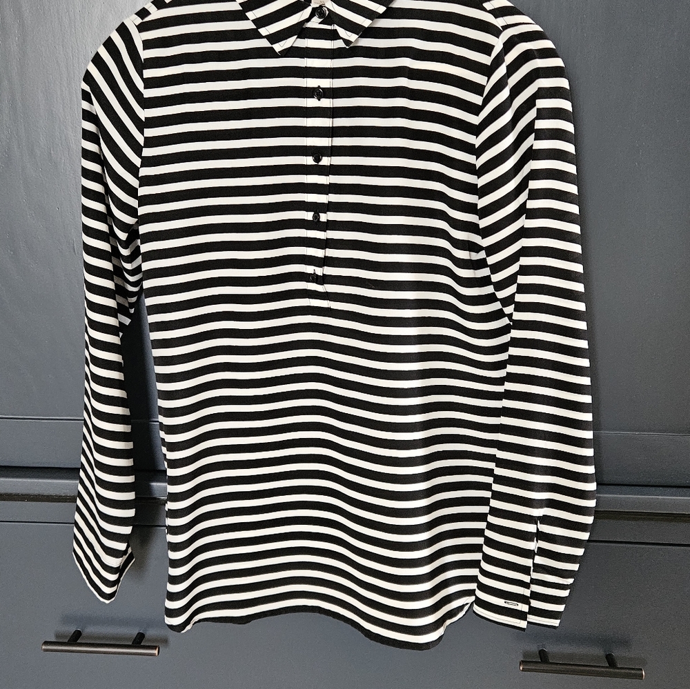 Ann Taylor Loft Blouse, Size XS, Black and White Stripe.